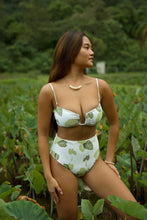 Load image into Gallery viewer, Nui Top ~ Mahi'ai Kalo X Limu