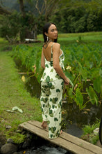 Load image into Gallery viewer, Makana Blouse ~ Mahi'ai Kalo X Lau
