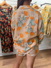 Load image into Gallery viewer, M.rah Longsleeve ~ Lehua Mamo X Tan
