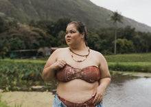 Load image into Gallery viewer, Koiawe Baneau Top ~ Ki X Alaea

