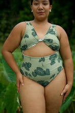 Load image into Gallery viewer, Kiahalei Full Piece ~ Mahi&#39;ai Kalo Avo X Limu
