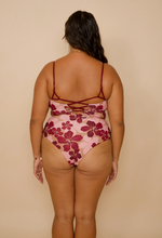 Load image into Gallery viewer, Haunani Full Piece ~ Hau Strawberry X Cappuccino
