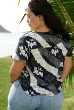 Load image into Gallery viewer, Penny Top ~ Ginger Lei X Black
